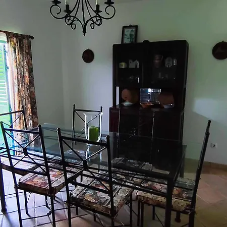 Olhos De água, Mulatinho Lote 9 V3 - Albufeira Casa de Férias *
