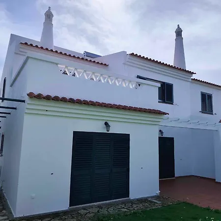 Casa de Férias Olhos De água, Mulatinho Lote 9 V3 - Albufeira