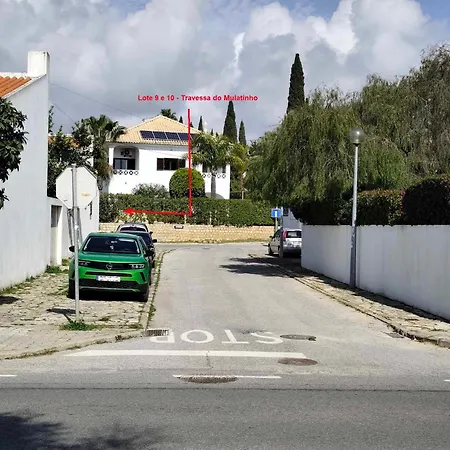 Olhos De água, Mulatinho Lote 9 V3 - Albufeira Casa de Férias